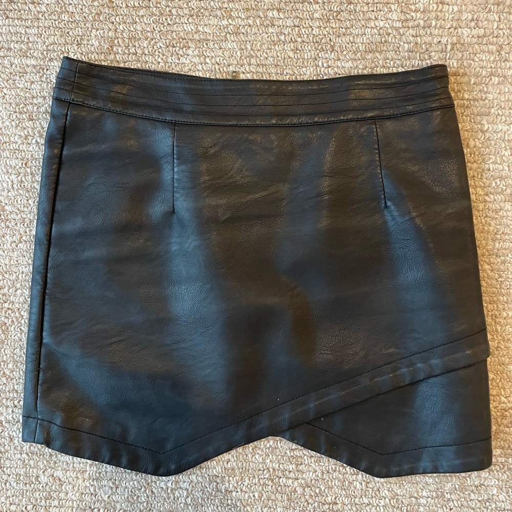 Jack by BB Dakota Faux leather skirt